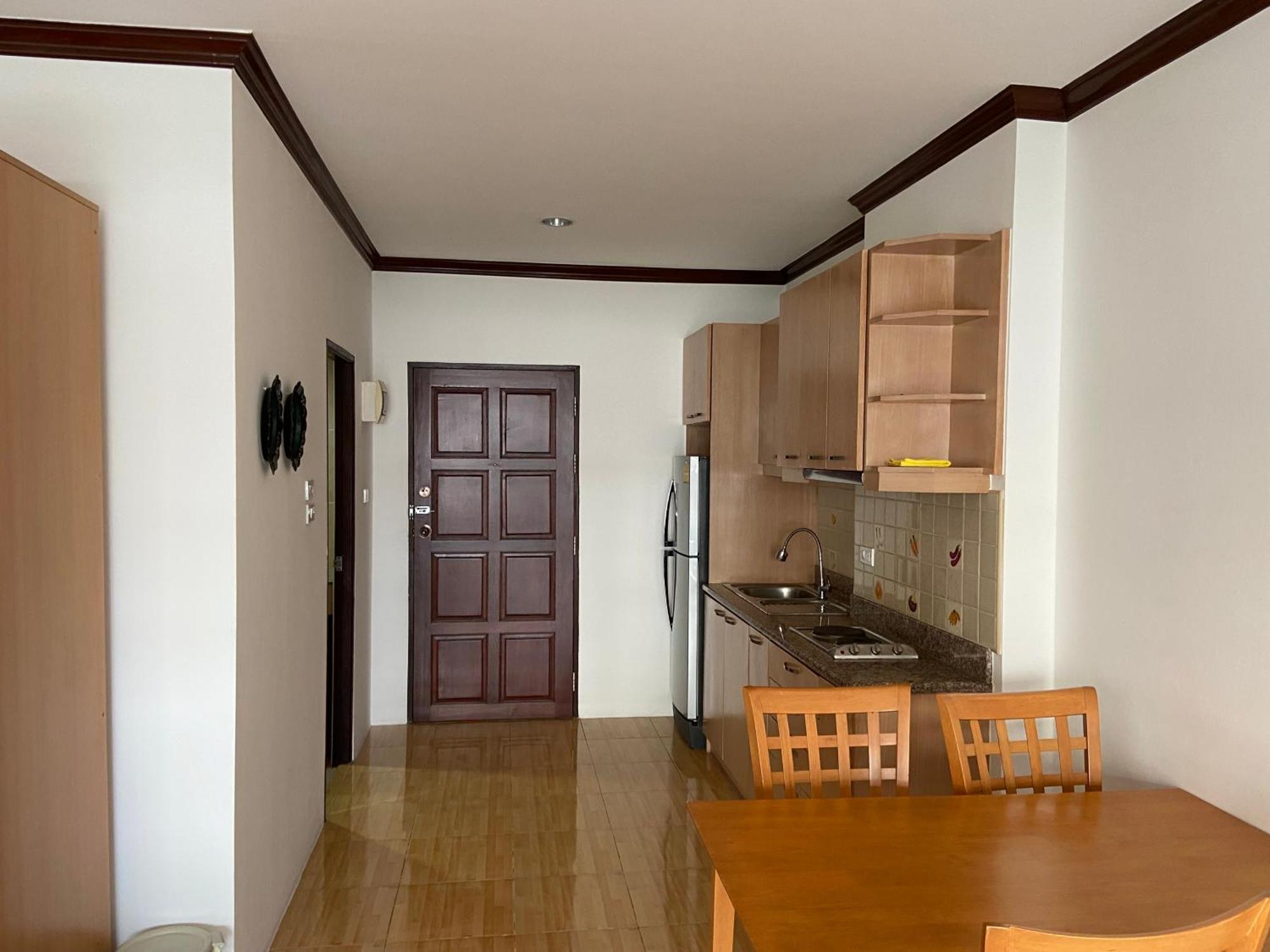 View Talay 5 At Nong Apartment Pattaya Exterior foto
