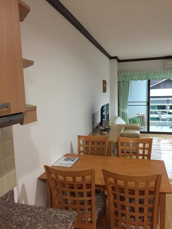 View Talay 5 At Nong Apartment Pattaya Exterior foto